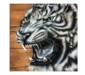 Airbrushing on Wooden